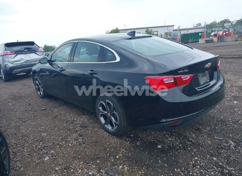 Photo 3 of 2024 Chevrolet Malibu FWD 1LT (VIN 1G1ZD5ST3RF145701)