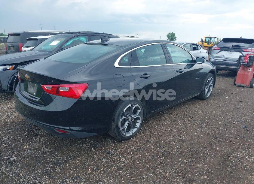 Photo 4 of 2024 Chevrolet Malibu FWD 1LT (VIN 1G1ZD5ST3RF145701)