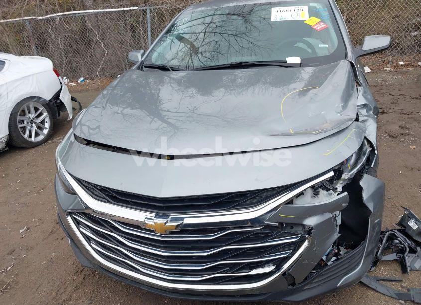 Photo 12 of 2024 Chevrolet Malibu FWD 1LT (VIN 1G1ZD5ST3RF149327)