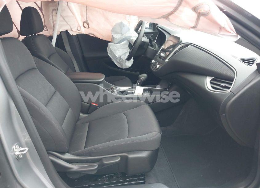 Photo 5 of 2024 Chevrolet Malibu FWD 1LT (VIN 1G1ZD5ST3RF149327)