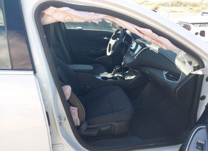 Photo 5 of 2025 Chevrolet Malibu FWD 1LT (VIN 1G1ZD5ST3SF107357)