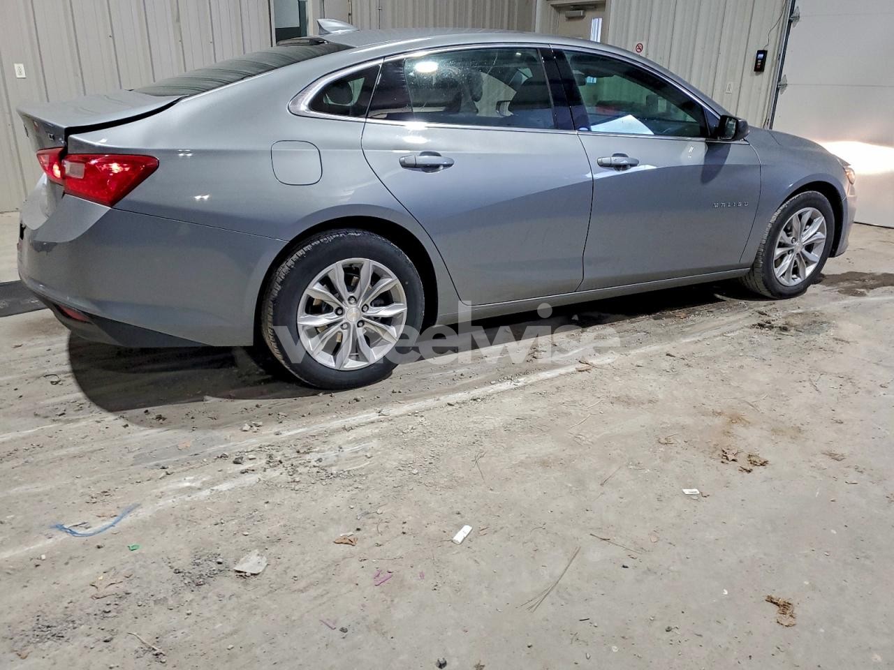 Photo 3 of 2025 CHEVROLET MALIBU LT (VIN 1G1ZD5ST3SF112218)