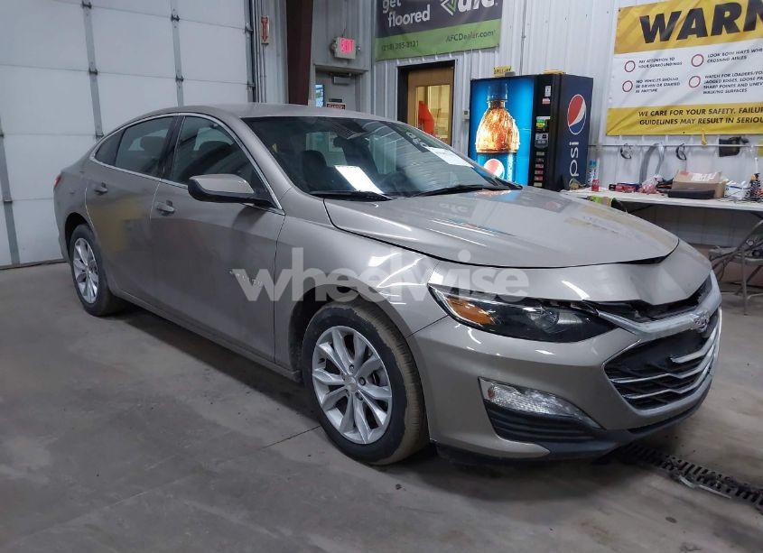 2025 Chevrolet Malibu FWD 1LT (VIN 1G1ZD5ST3SF118942) main photo