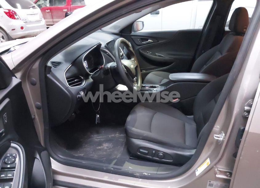 Photo 5 of 2025 Chevrolet Malibu FWD 1LT (VIN 1G1ZD5ST3SF118942)