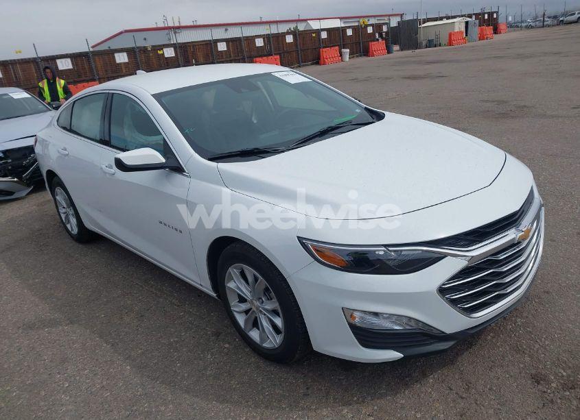 2025 Chevrolet Malibu FWD 1LT (VIN 1G1ZD5ST3SF121873) main photo