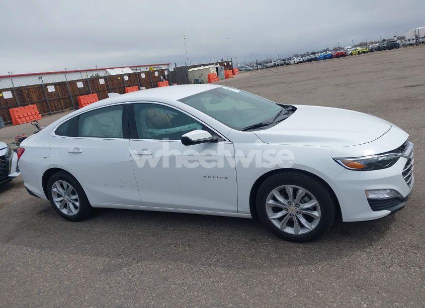 Photo 13 of 2025 Chevrolet Malibu FWD 1LT (VIN 1G1ZD5ST3SF121873)