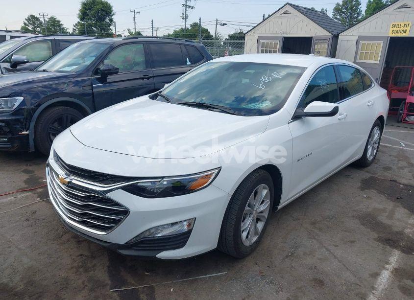 Photo 2 of 2025 Chevrolet Malibu FWD 1LT (VIN 1G1ZD5ST3SF133117)