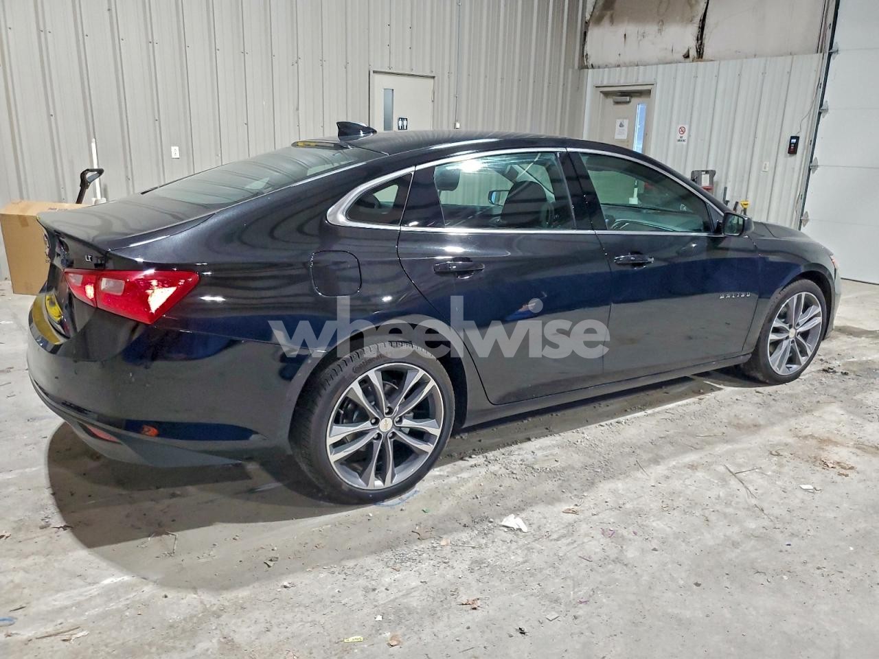 Photo 3 of 2025 CHEVROLET MALIBU LT (VIN 1G1ZD5ST3SF148474)