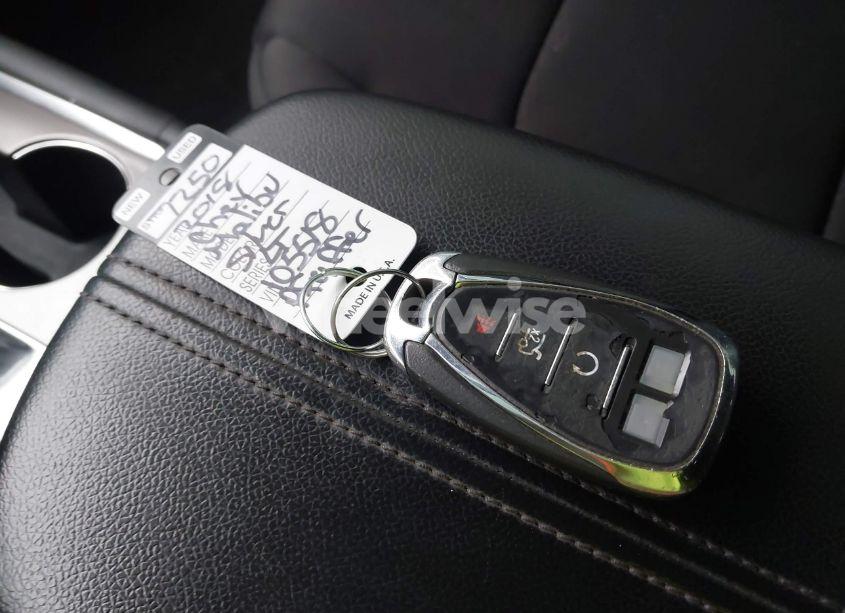 Photo 11 of 2018 Chevrolet Malibu LT (VIN 1G1ZD5ST4JF105518)