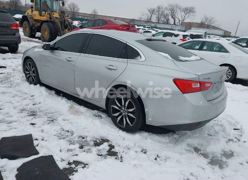 Photo 3 of 2018 Chevrolet Malibu LT (VIN 1G1ZD5ST4JF105518)