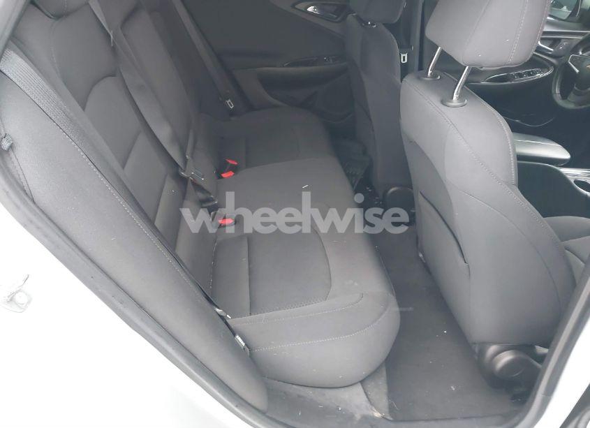 Photo 8 of 2018 Chevrolet Malibu LT (VIN 1G1ZD5ST4JF105518)