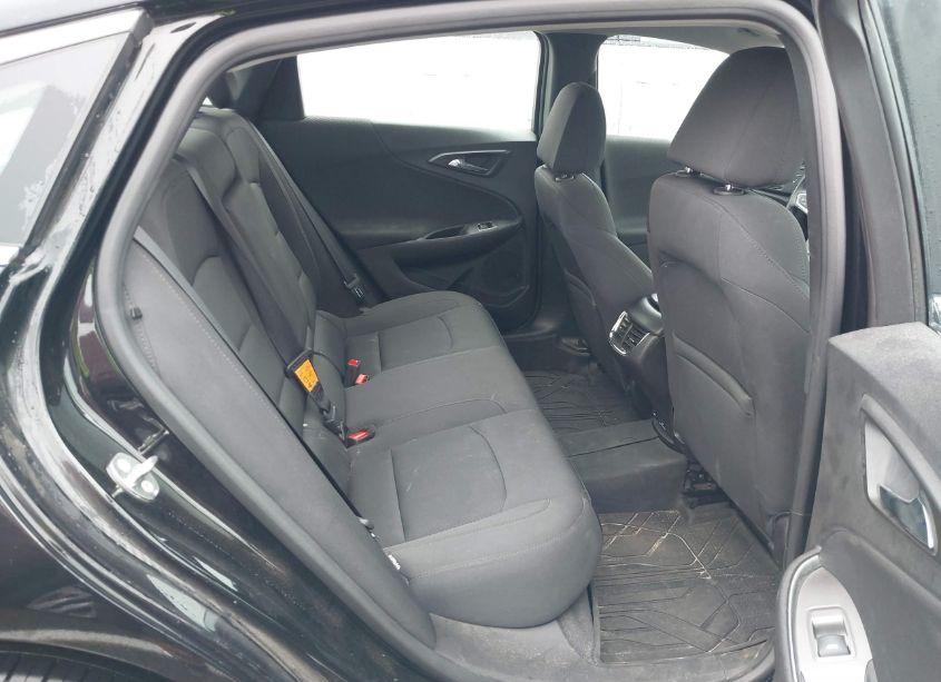 Photo 8 of 2018 Chevrolet Malibu LT (VIN 1G1ZD5ST4JF107768)