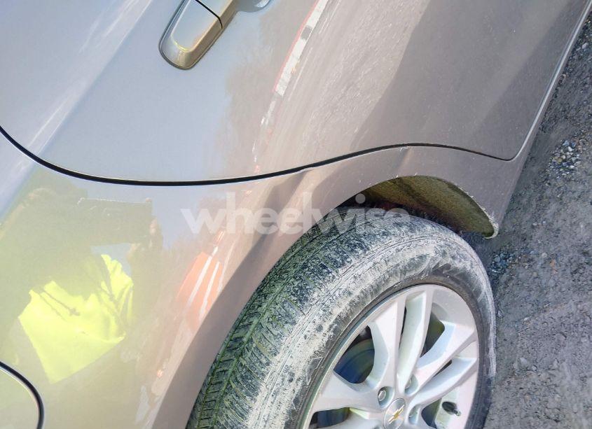 Photo 17 of 2018 Chevrolet Malibu LT (VIN 1G1ZD5ST4JF114803)