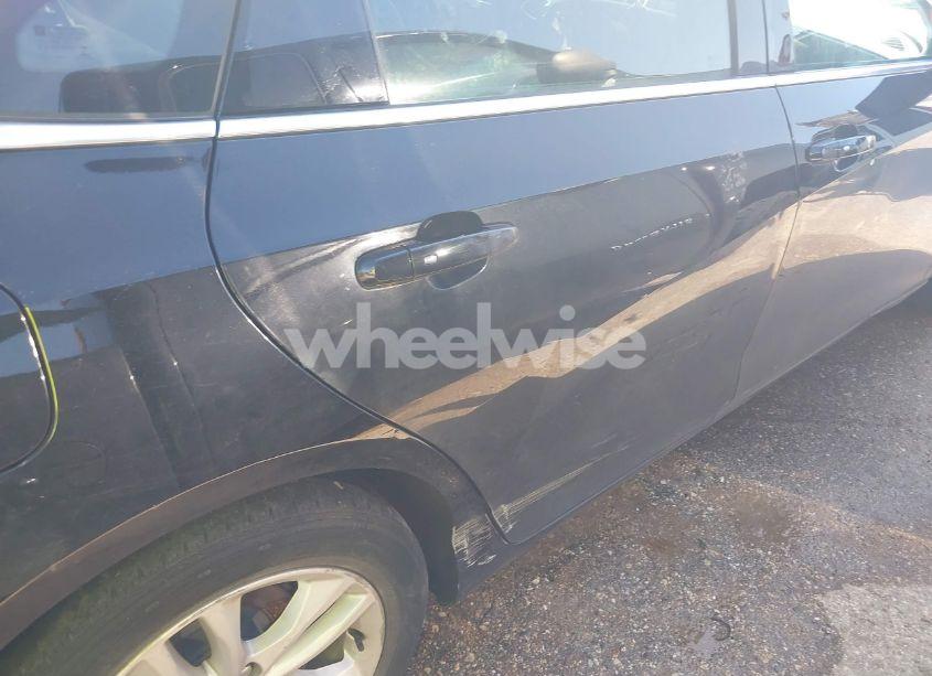 Photo 17 of 2018 Chevrolet Malibu LT (VIN 1G1ZD5ST4JF122173)