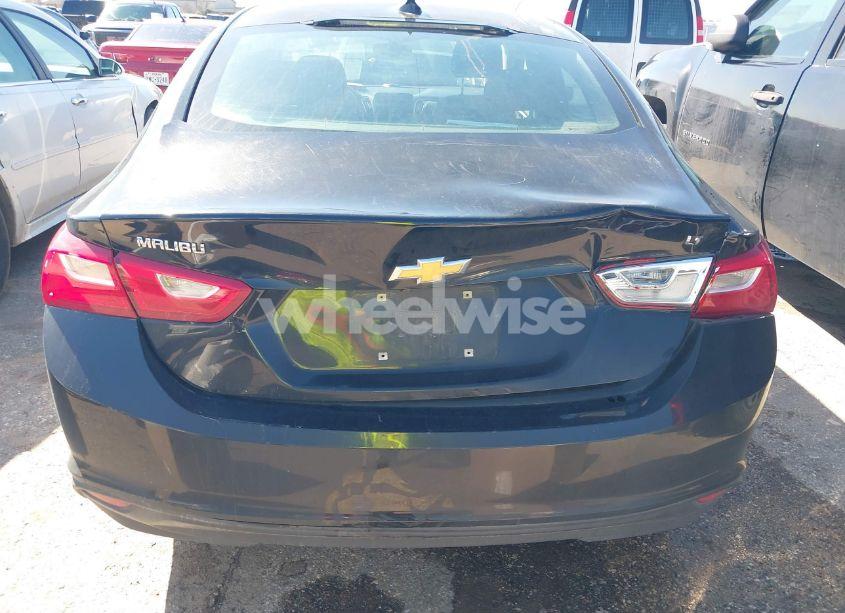 Photo 19 of 2018 Chevrolet Malibu LT (VIN 1G1ZD5ST4JF122173)