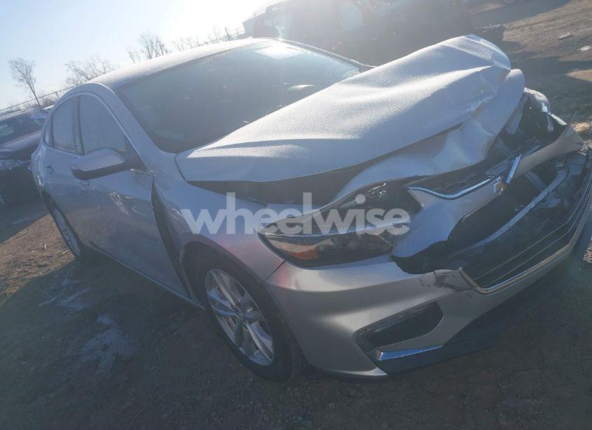 2018 Chevrolet Malibu LT (VIN 1G1ZD5ST4JF128670) main photo
