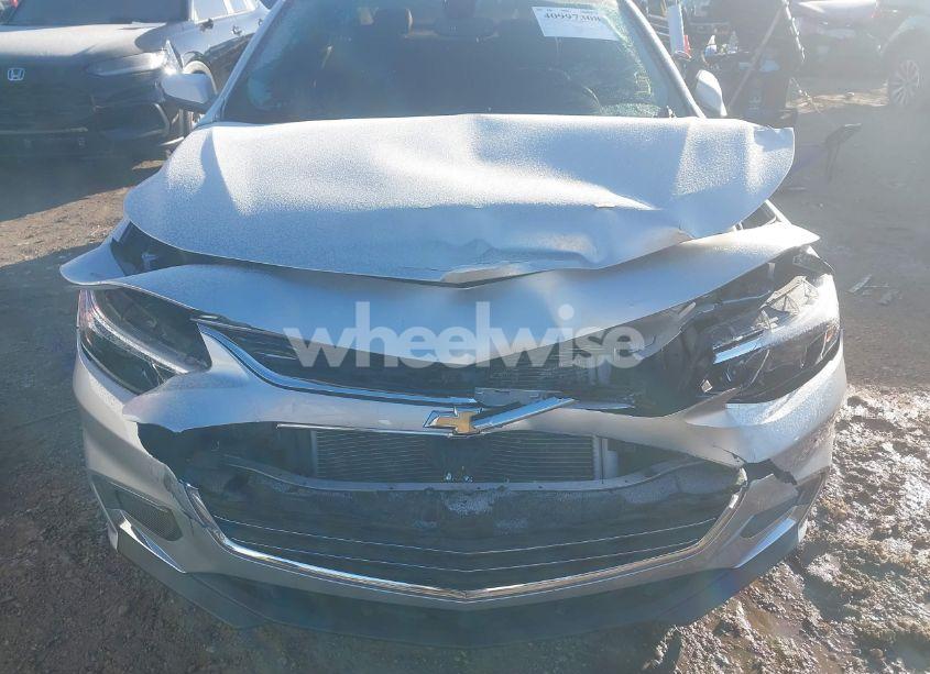 Photo 12 of 2018 Chevrolet Malibu LT (VIN 1G1ZD5ST4JF128670)