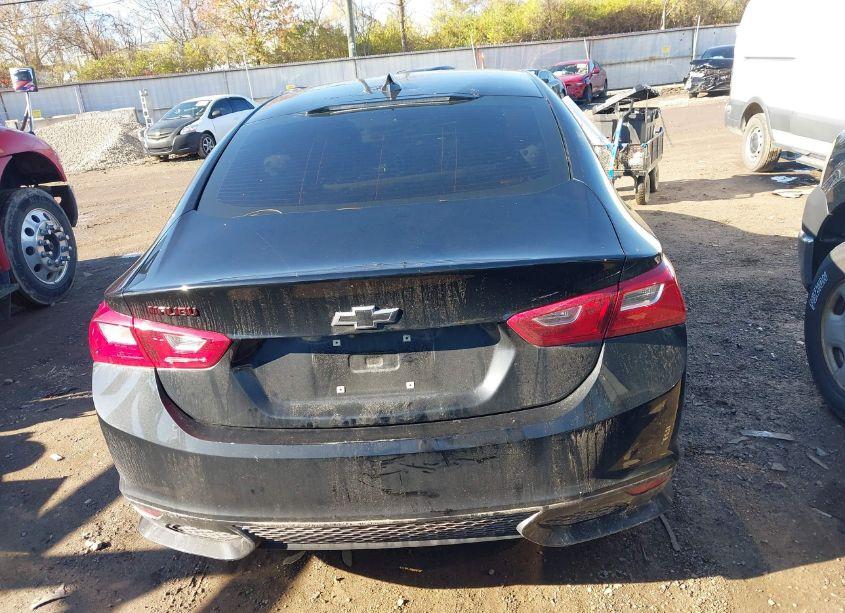 Photo 16 of 2018 Chevrolet Malibu LT (VIN 1G1ZD5ST4JF131990)