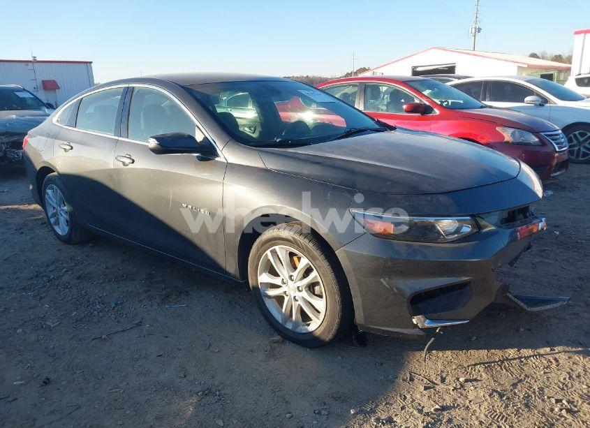 2018 Chevrolet Malibu LT (VIN 1G1ZD5ST4JF153245) main photo