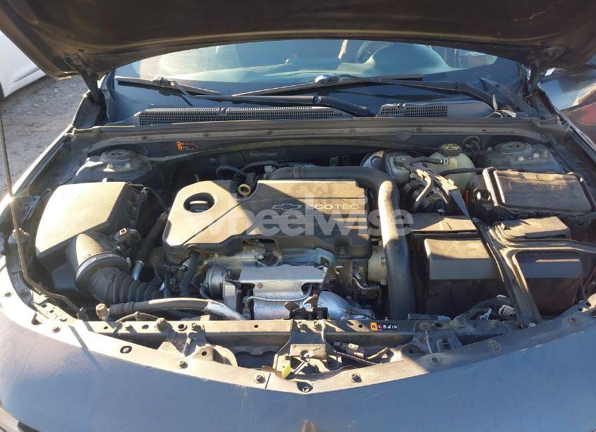 Photo 10 of 2018 Chevrolet Malibu LT (VIN 1G1ZD5ST4JF153245)