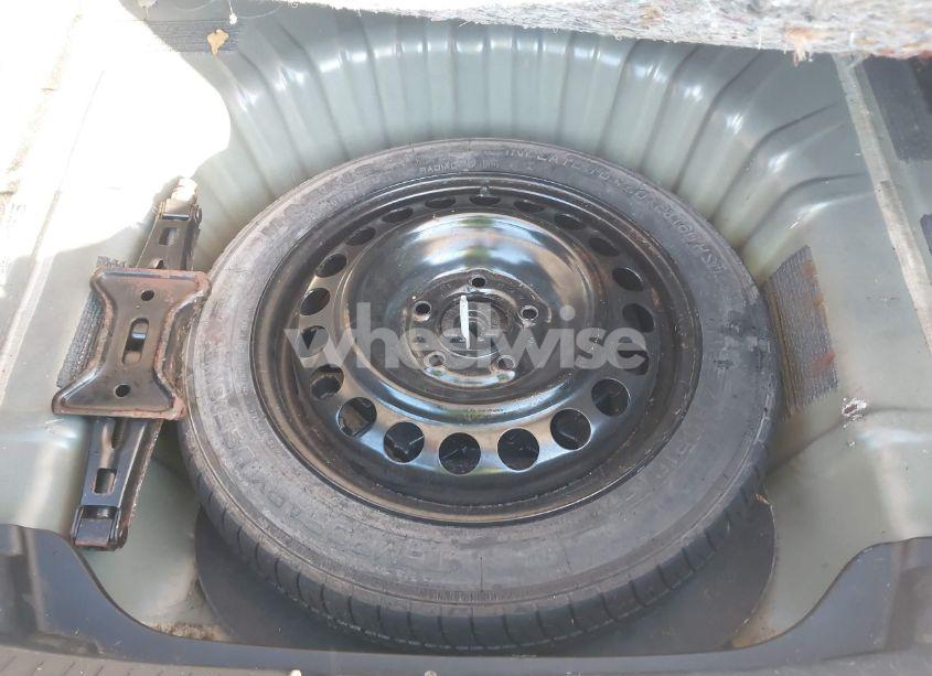 Photo 11 of 2018 Chevrolet Malibu LT (VIN 1G1ZD5ST4JF153245)