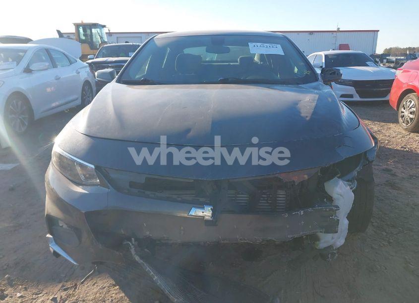 Photo 12 of 2018 Chevrolet Malibu LT (VIN 1G1ZD5ST4JF153245)