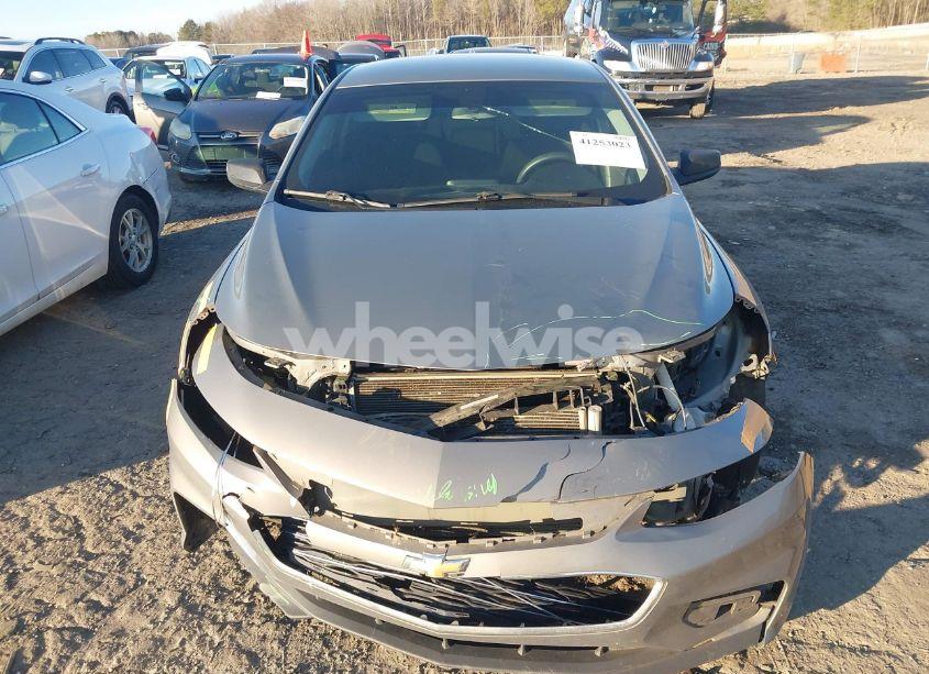 Photo 12 of 2018 Chevrolet Malibu LT (VIN 1G1ZD5ST4JF154783)
