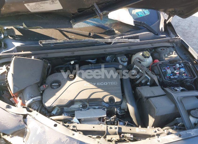 Photo 10 of 2018 Chevrolet Malibu LT (VIN 1G1ZD5ST4JF162477)