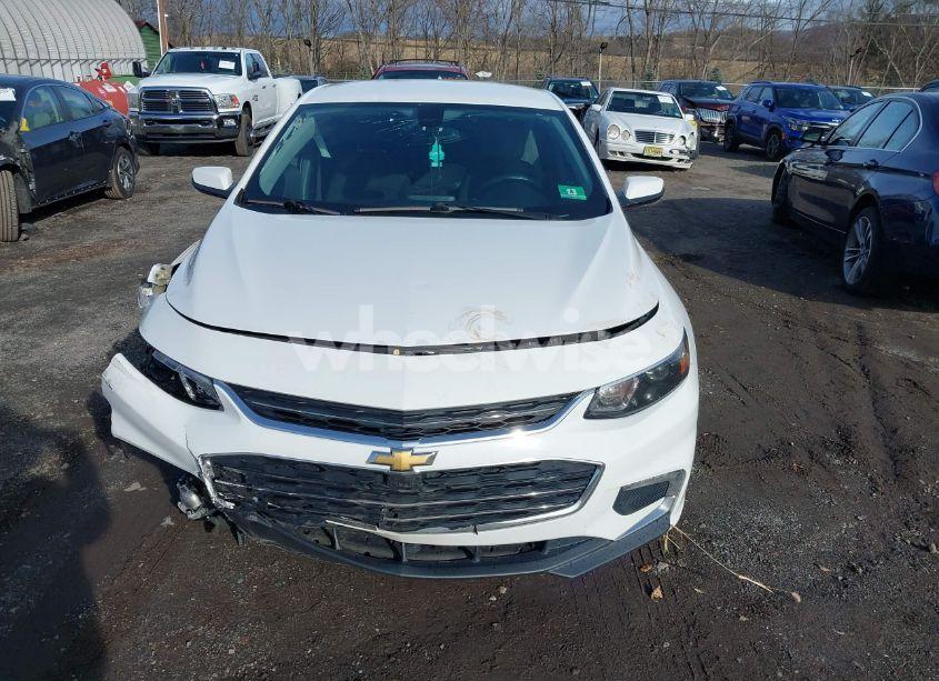 Photo 13 of 2018 Chevrolet Malibu LT (VIN 1G1ZD5ST4JF170174)