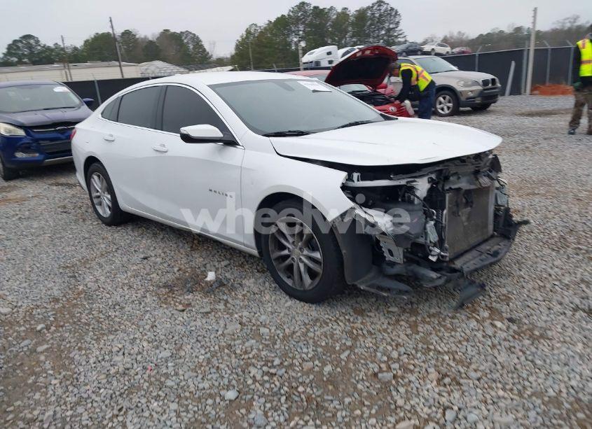 2018 Chevrolet Malibu LT (VIN 1G1ZD5ST4JF180705) main photo