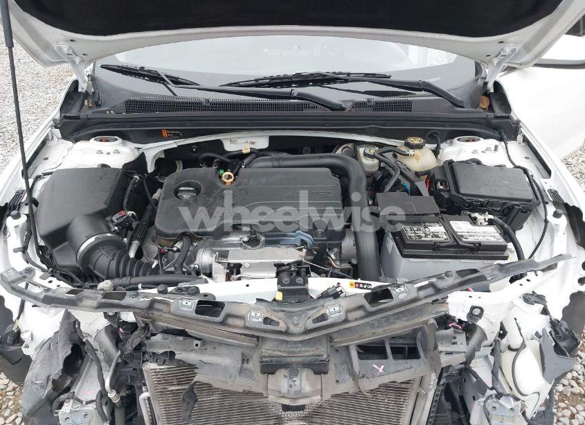 Photo 10 of 2018 Chevrolet Malibu LT (VIN 1G1ZD5ST4JF180705)