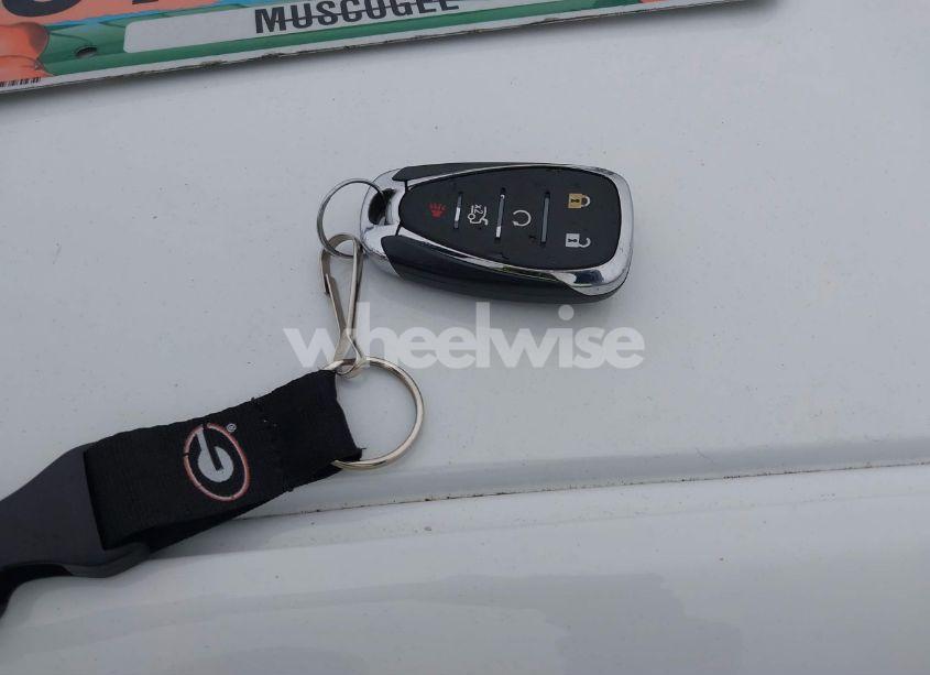 Photo 11 of 2018 Chevrolet Malibu LT (VIN 1G1ZD5ST4JF180705)