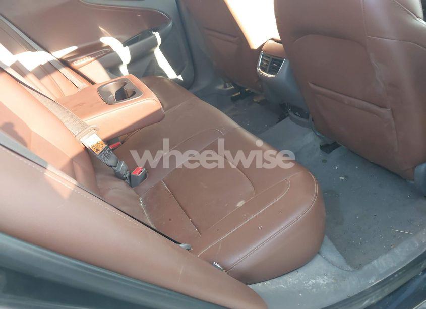 Photo 8 of 2018 Chevrolet Malibu LT (VIN 1G1ZD5ST4JF187041)