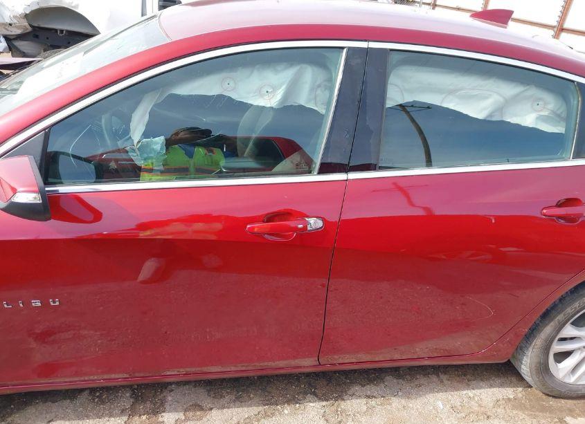 Photo 14 of 2018 Chevrolet Malibu LT (VIN 1G1ZD5ST4JF202668)