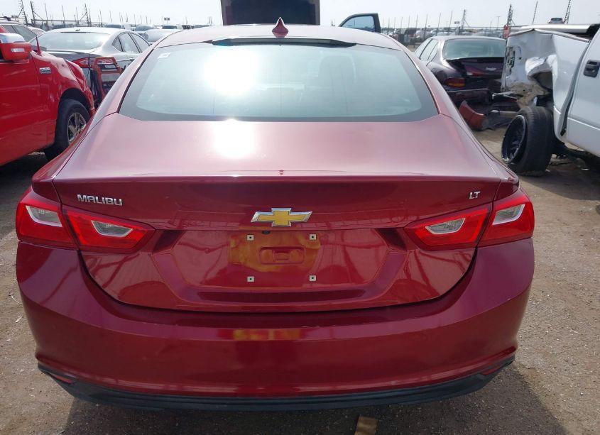 Photo 16 of 2018 Chevrolet Malibu LT (VIN 1G1ZD5ST4JF202668)