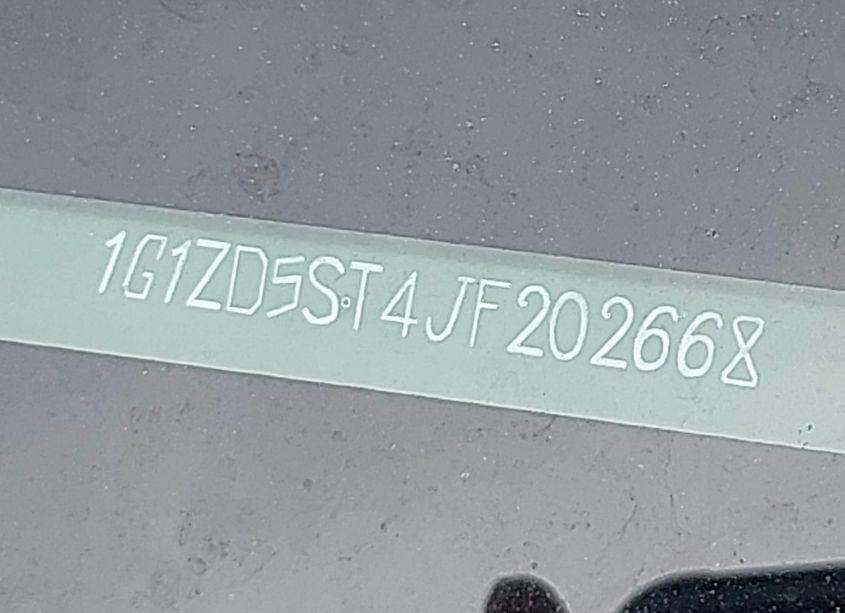 Photo 9 of 2018 Chevrolet Malibu LT (VIN 1G1ZD5ST4JF202668)