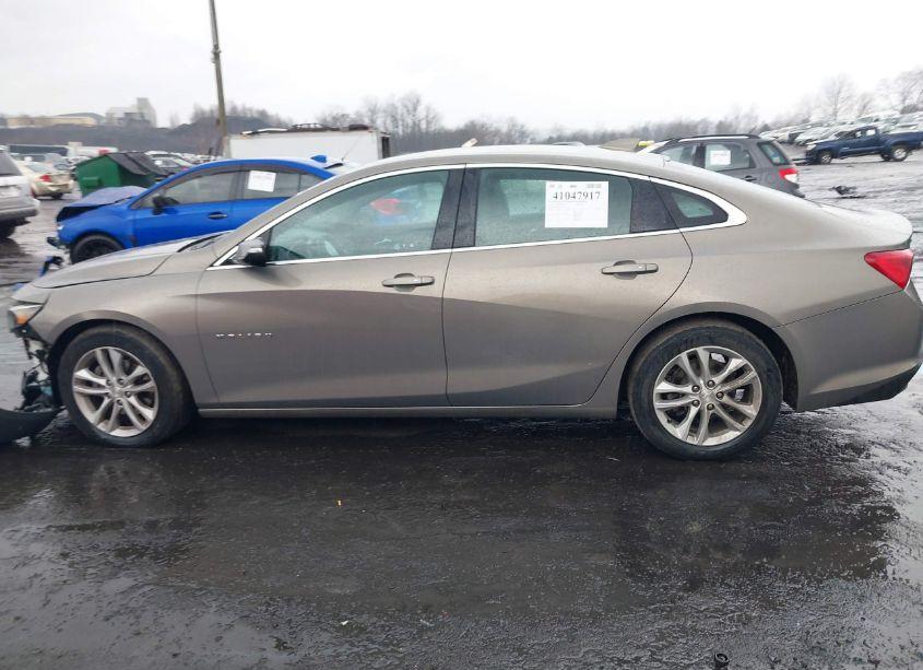Photo 14 of 2018 Chevrolet Malibu LT (VIN 1G1ZD5ST4JF230129)