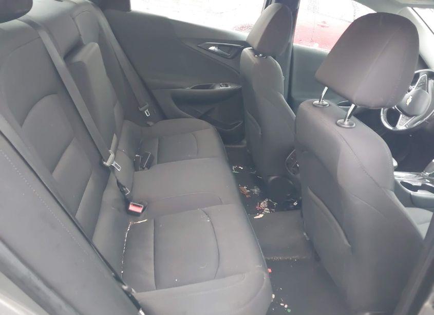 Photo 8 of 2018 Chevrolet Malibu LT (VIN 1G1ZD5ST4JF230129)