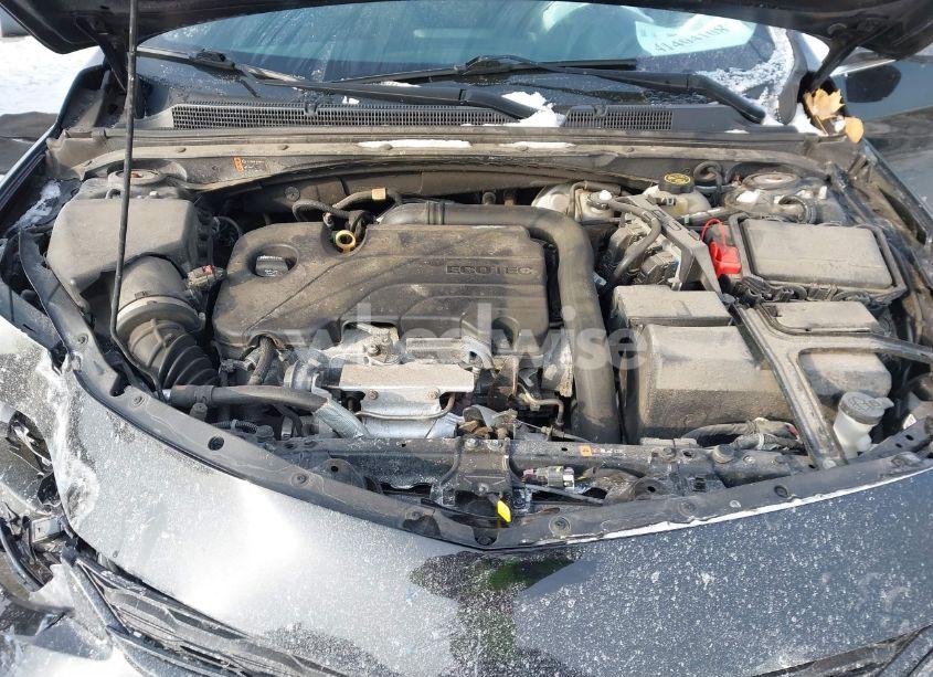 Photo 10 of 2018 Chevrolet Malibu LT (VIN 1G1ZD5ST4JF242474)