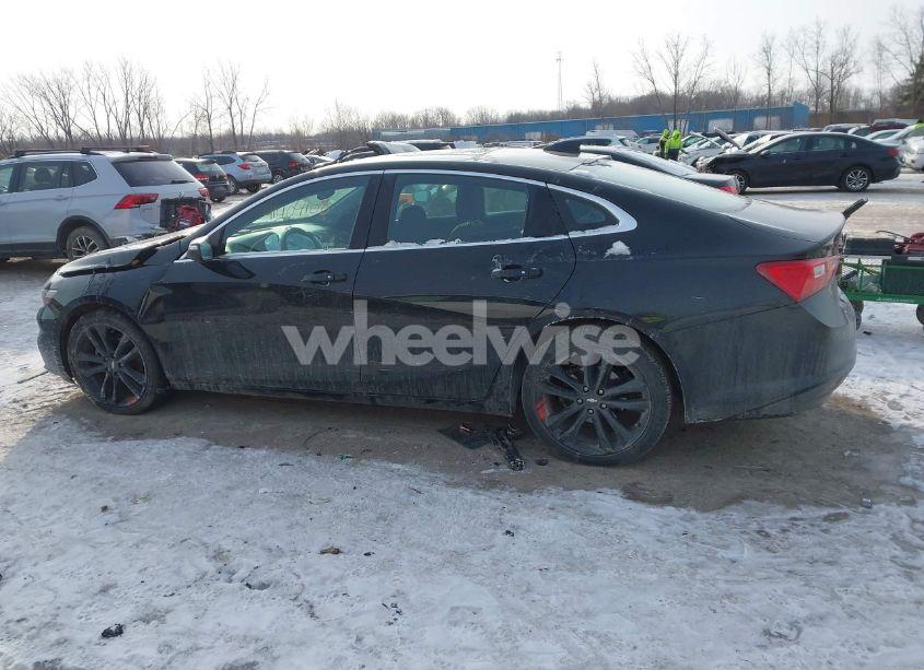 Photo 14 of 2018 Chevrolet Malibu LT (VIN 1G1ZD5ST4JF242474)