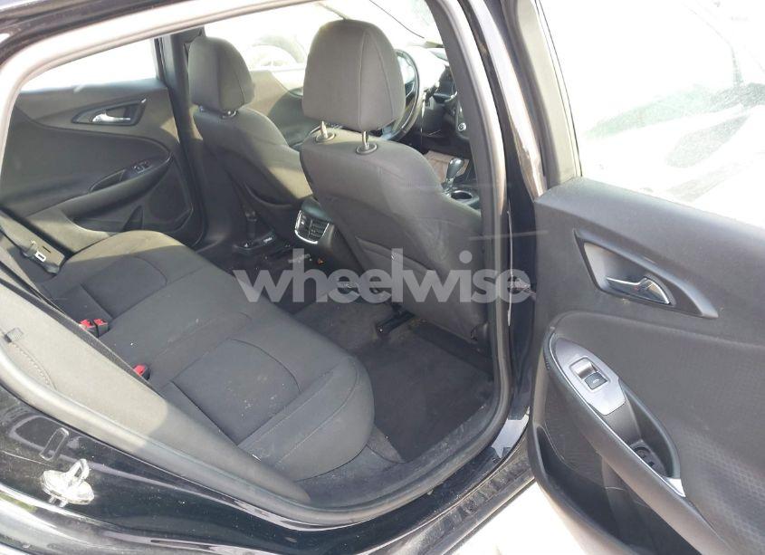 Photo 8 of 2018 Chevrolet Malibu LT (VIN 1G1ZD5ST4JF242474)