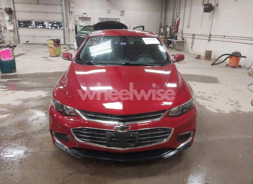 Photo 12 of 2018 Chevrolet Malibu LT (VIN 1G1ZD5ST4JF248842)