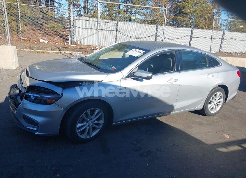 Photo 14 of 2018 Chevrolet Malibu LT (VIN 1G1ZD5ST4JF272526)