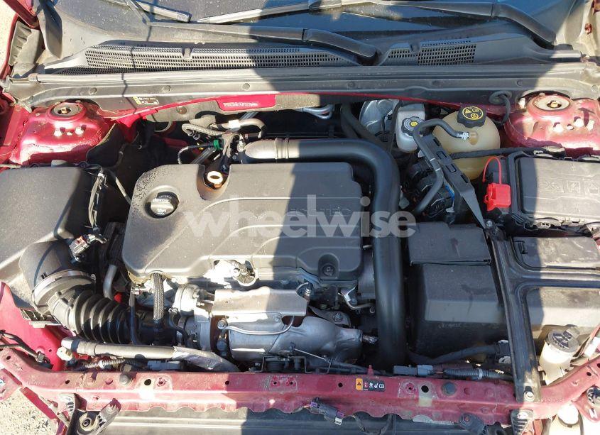 Photo 10 of 2018 Chevrolet Malibu LT (VIN 1G1ZD5ST4JF277645)