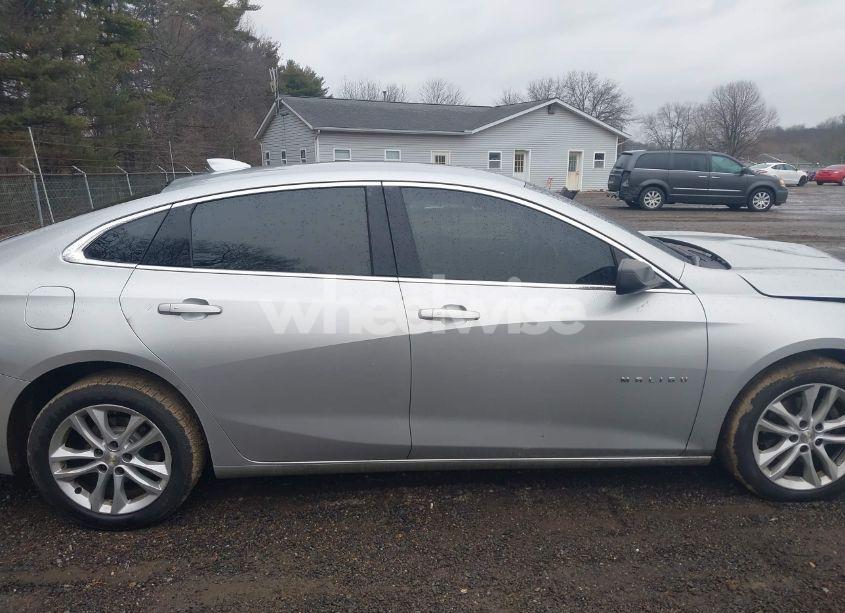 Photo 13 of 2018 Chevrolet Malibu LT (VIN 1G1ZD5ST4JF278195)