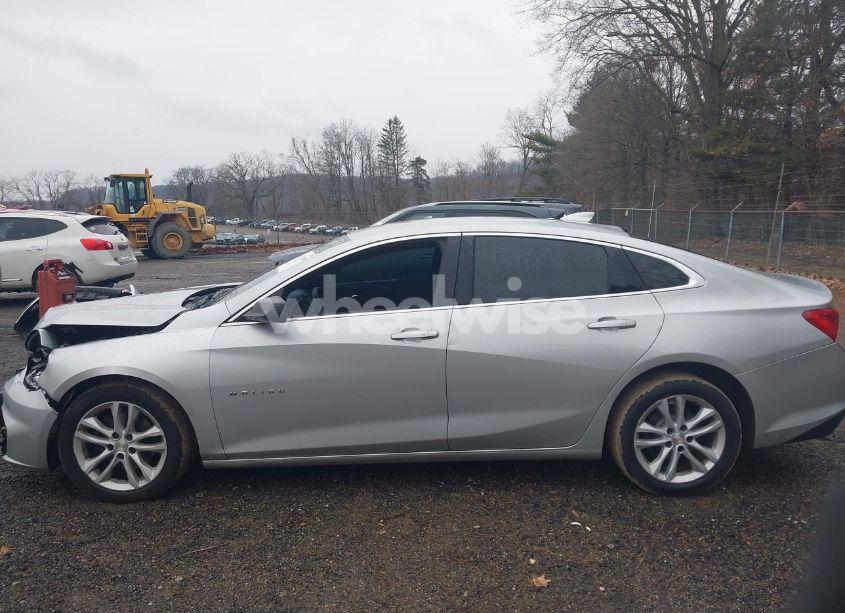 Photo 14 of 2018 Chevrolet Malibu LT (VIN 1G1ZD5ST4JF278195)