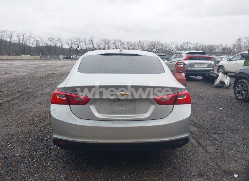 Photo 16 of 2018 Chevrolet Malibu LT (VIN 1G1ZD5ST4JF278195)