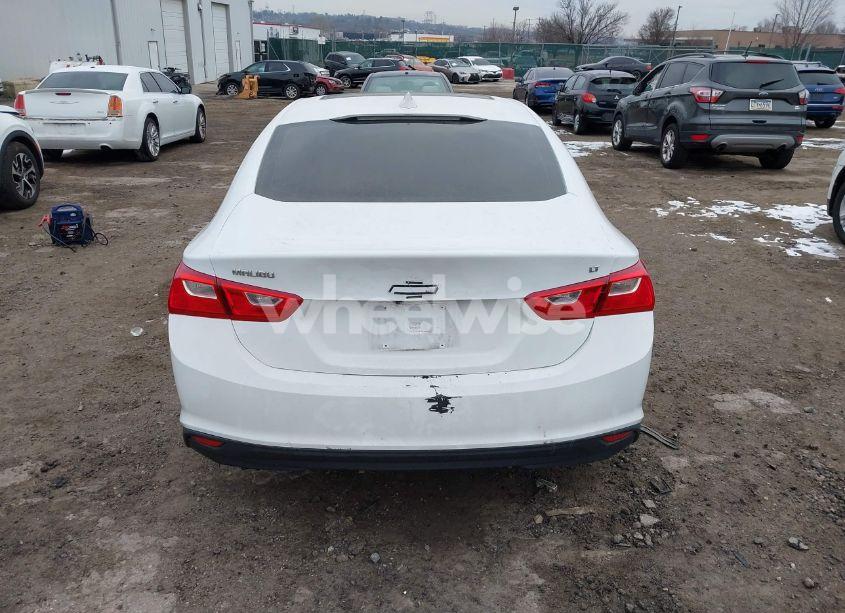 Photo 17 of 2018 Chevrolet Malibu LT (VIN 1G1ZD5ST4JF285020)
