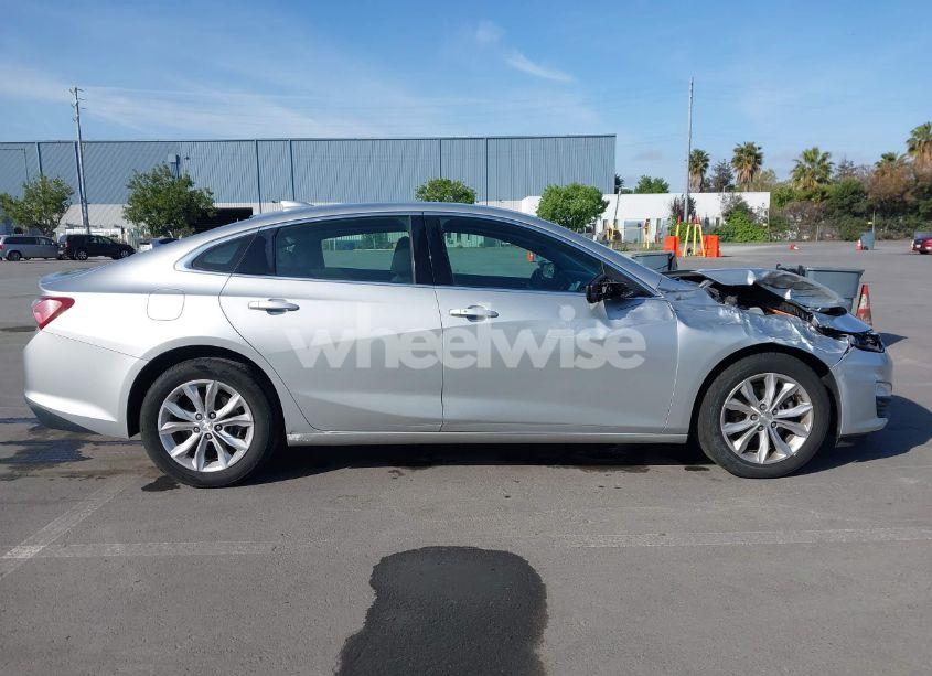 Photo 13 of 2019 Chevrolet Malibu LT (VIN 1G1ZD5ST4KF109179)