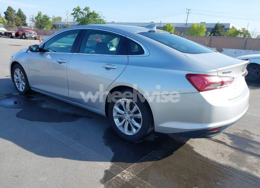 Photo 3 of 2019 Chevrolet Malibu LT (VIN 1G1ZD5ST4KF109179)